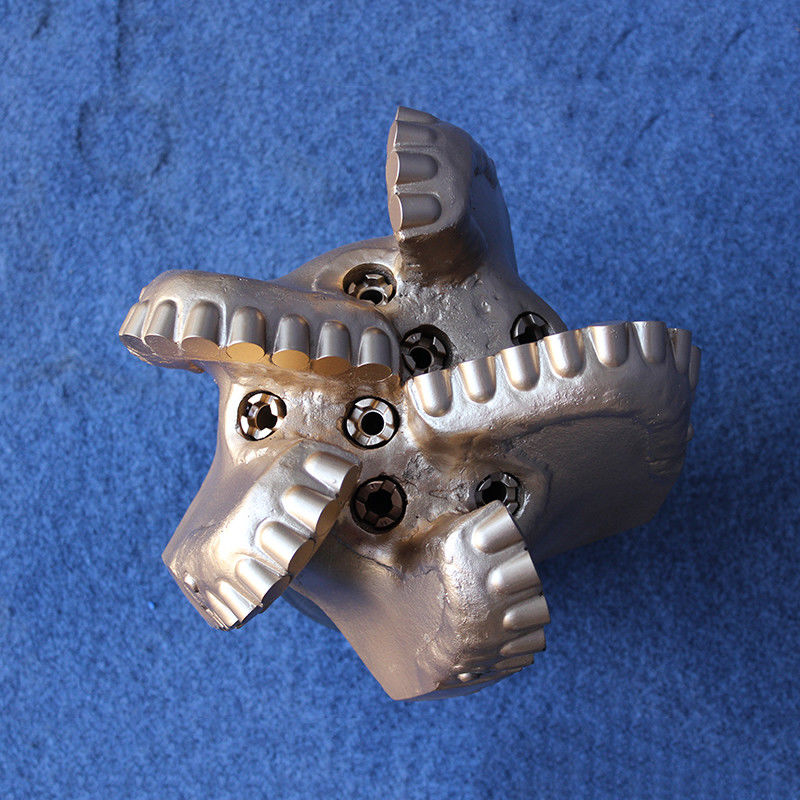 7 1/2 (190.5mm)  4 1/2API Connection PDC Drill Bits Unleash Drilling Efficiency