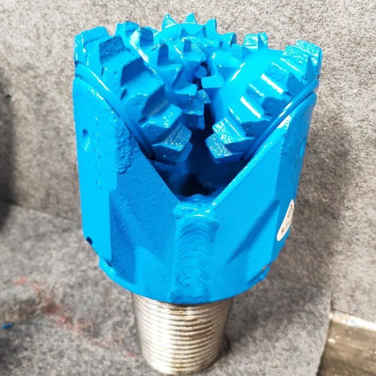 Heavy Duty Carbide Roller Cone Bits For Precision Forging Low Noise Level Long Lifespan