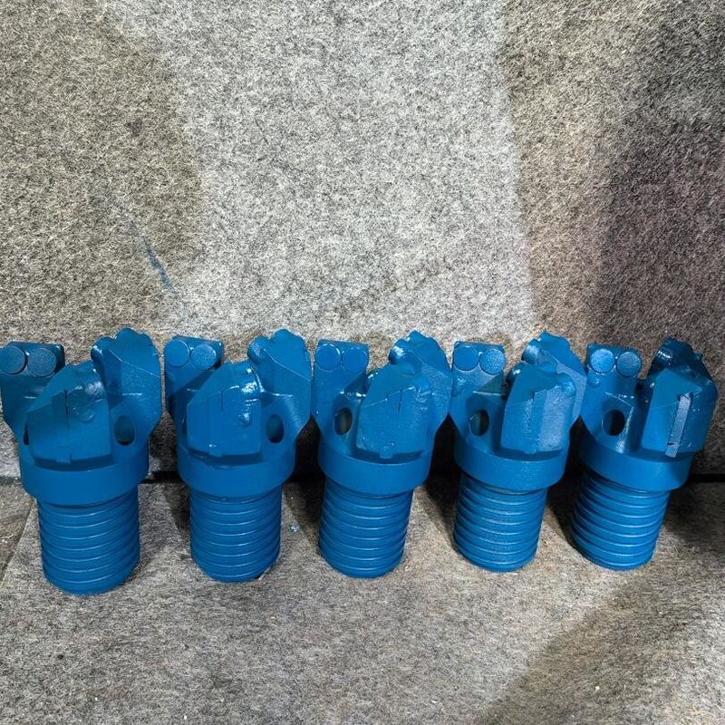 Chinese Factory Customized High Quality Type PDC Drag Bit For Coal Mine Water Well Drilling
