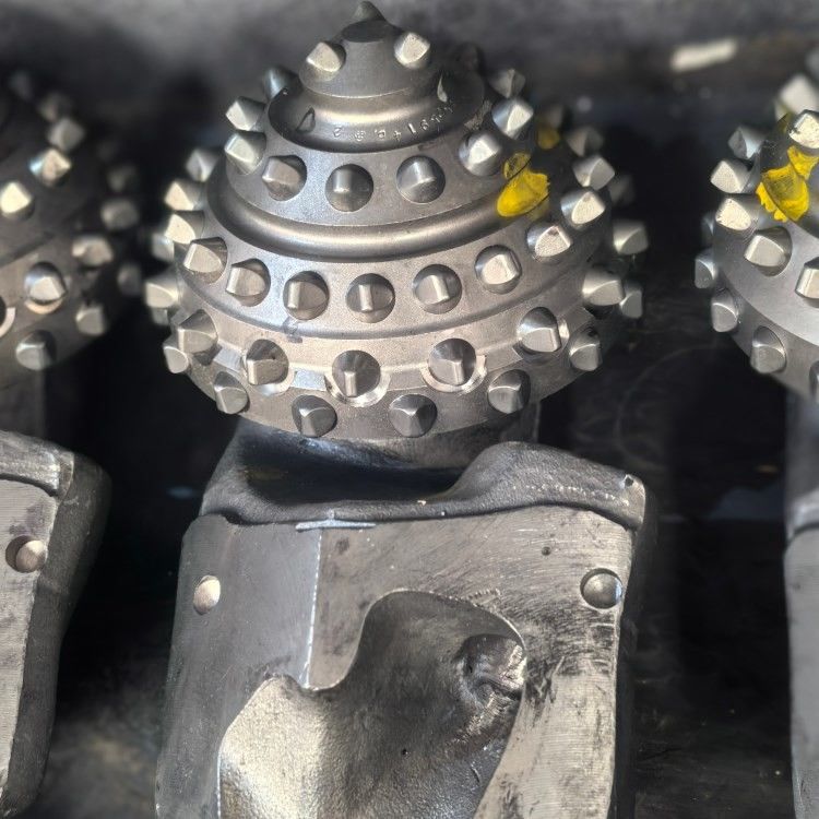 Kingdream Brand JZ Single Roller Cone Tungsten Carbide Inserted Tricone Cone Tricone Bit Thirds For Drilling