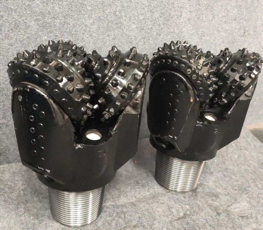 Medium Hard Formations With High Compressive Strength Mill Toothed Bits With Single Layer Rubber Seal