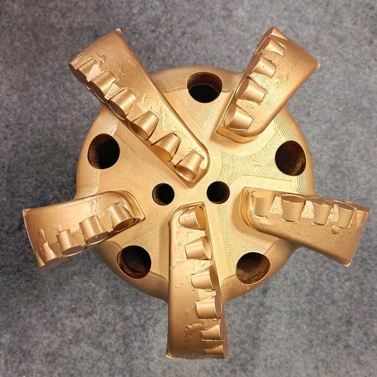 Diamond 98mm 3 Blade Pdc Arc Angle Drill Bit For Water Well Coal Mine Drilling